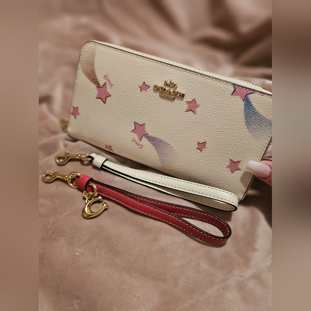 NWT - Authentic Coach Long Zip Around Wallet with Disco Star Print